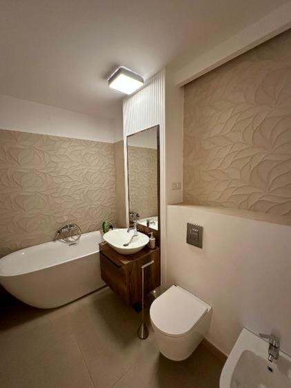 Apartament 3 camere | 78 Mp | Garaj individual | Centrala proprie | Decebal