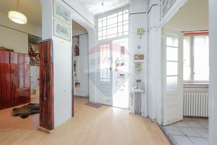 Apartament cu 4 camere de vânzare, Str. Sf. Apostol Andrei, Oradea - 23