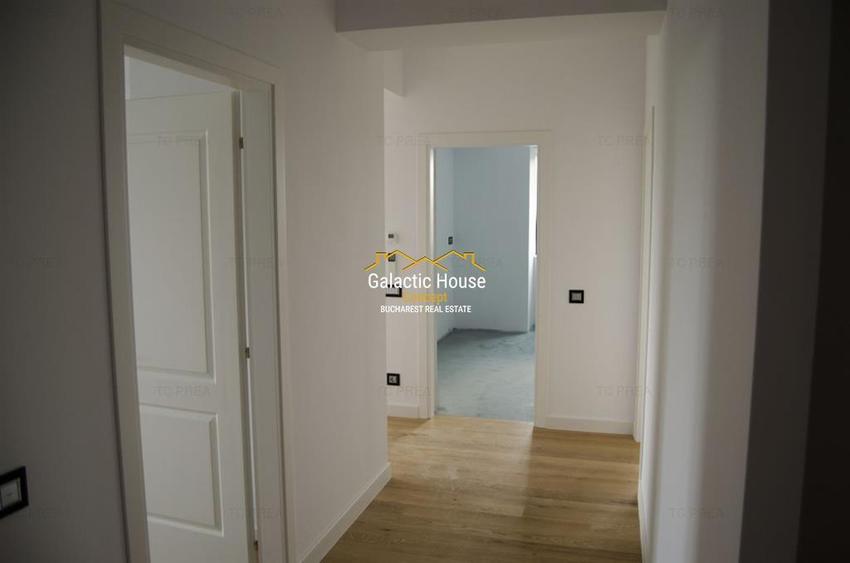 APARTAMENT TIP PENTHOUSE HERASTRAU  VEDERE SPECTACULOASA PARC