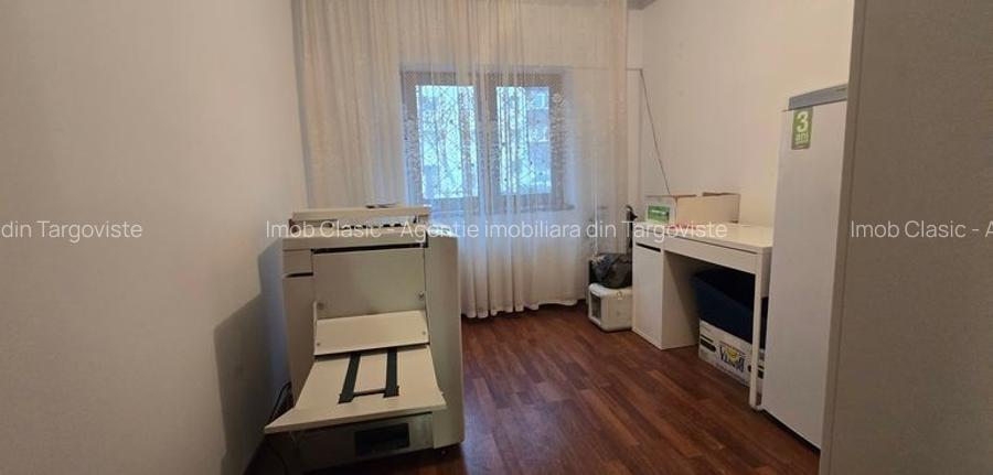 Targoviste, str. Boerescu Zaharia, parter, vanzare apartament 4 camere - 9