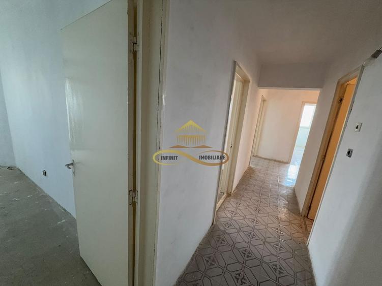 Apartament 3 camere de vanzare in Bacau
