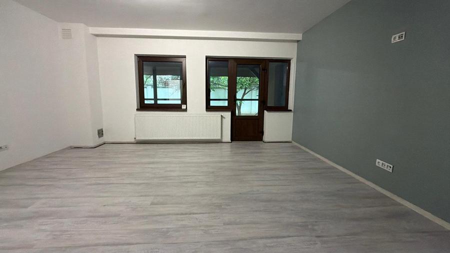 Casă pentru locuire sau sediu companie, Moara de Vânt – COMISION 0%