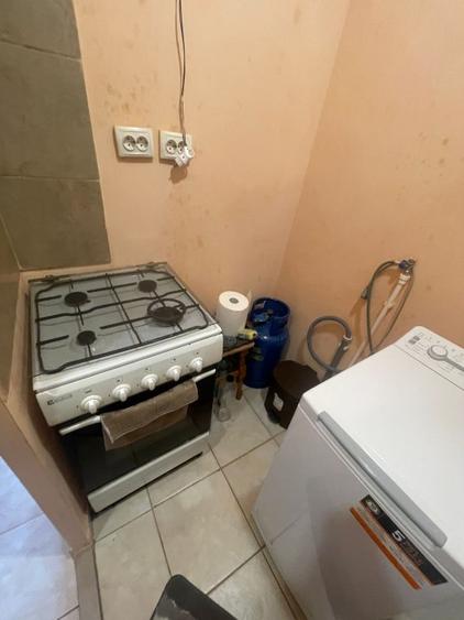 Camera de camin, de vanzare, 13,64 mp, zona Valea Rosie