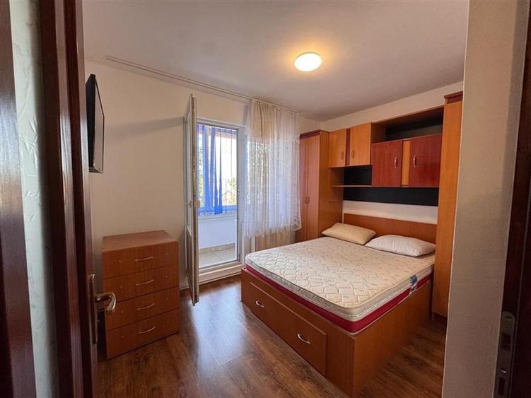 Luminos, decomandat, 3 camere, 2 bai, etaj2, Calea Sighișoarei, Tudor, Targ