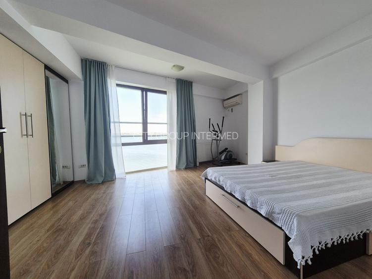 Mamaia - centrul statiunii - 4 camere cu vedere unica pe lac