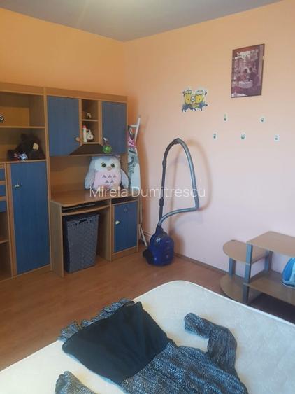 Proprietar, închiriez apartament 2 camere  - 9