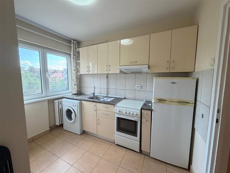 Apartament 2 camere. Zona ultracentrala, Arad.