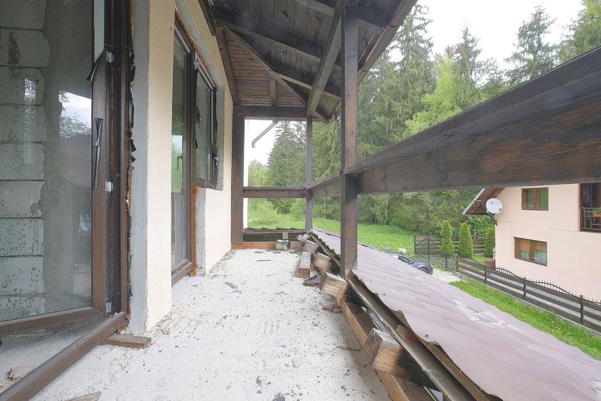CHEIA - VALEA POPII, Vila structurata pe S+P+E+M, achizitie posibila si in rate