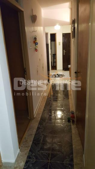 APARTAMENT 3 CAMERE DECOMANDAT