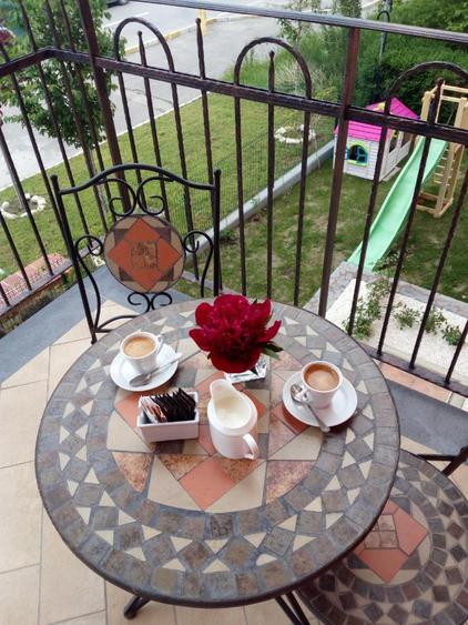 Apartament 3 camere 2 bai mobilat utilat intrare statiunea Mamaia