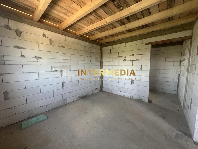 Casa in Rosu Teren 570 mp sau 1134 mp Terasa mare imprejmuit Barabant Alba