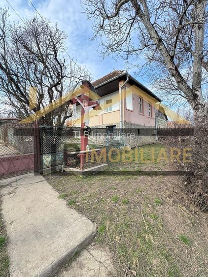 Casa individuala, 1192 mp teren, Zona Voiniceni - 4