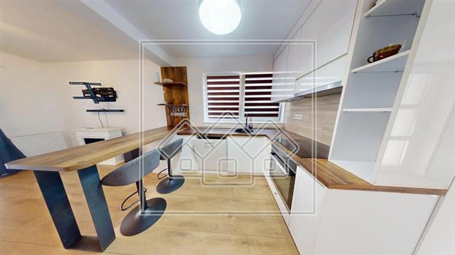 Casa de vanzare, facilitati smart, 3 camere, 2 bai, predare la cheie