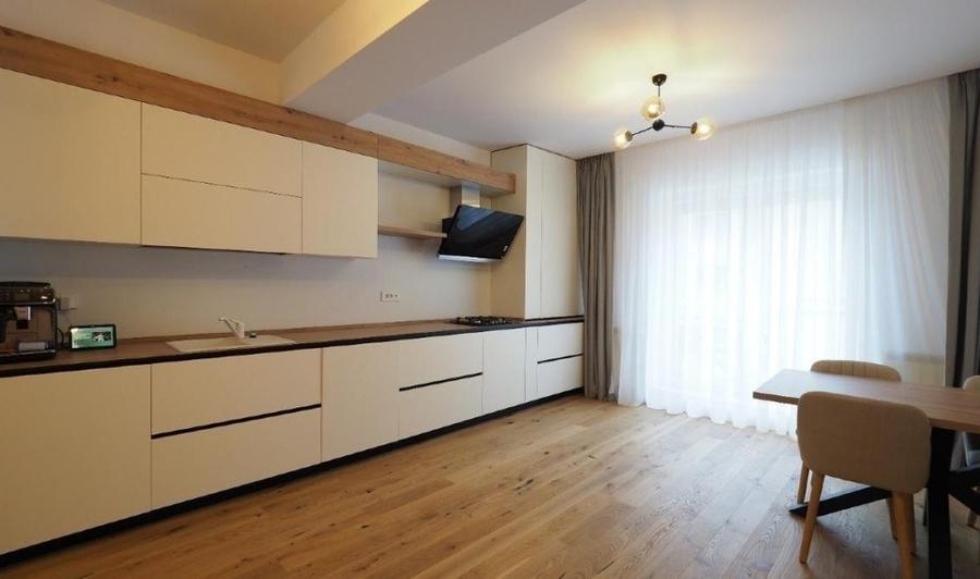 Apartament 4 camere Herastrau