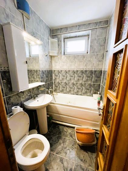 Apartament 3 camere SPITAL - TBC