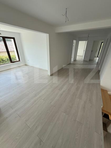 Casa de vanzare, 200 mp + teren de 1.200 mp - Unirea