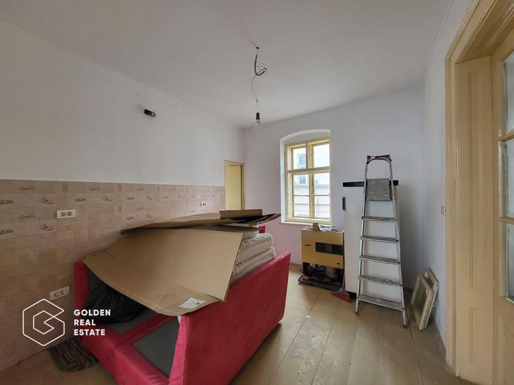 Apartament 2 camere, etajul 1, Oras Lipova
