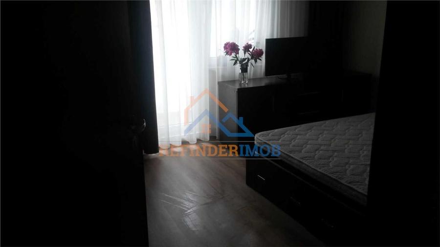 Apartament de vanzare cu 3 camere, zona Sebastian - Vulcan Center