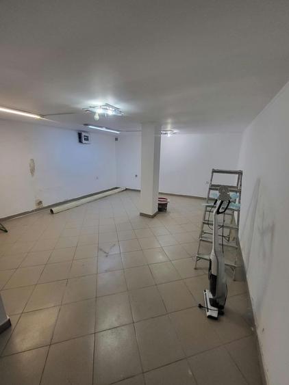 Casa de inchiriat. curte, centrala proprie, zona centrala. metrou 7min