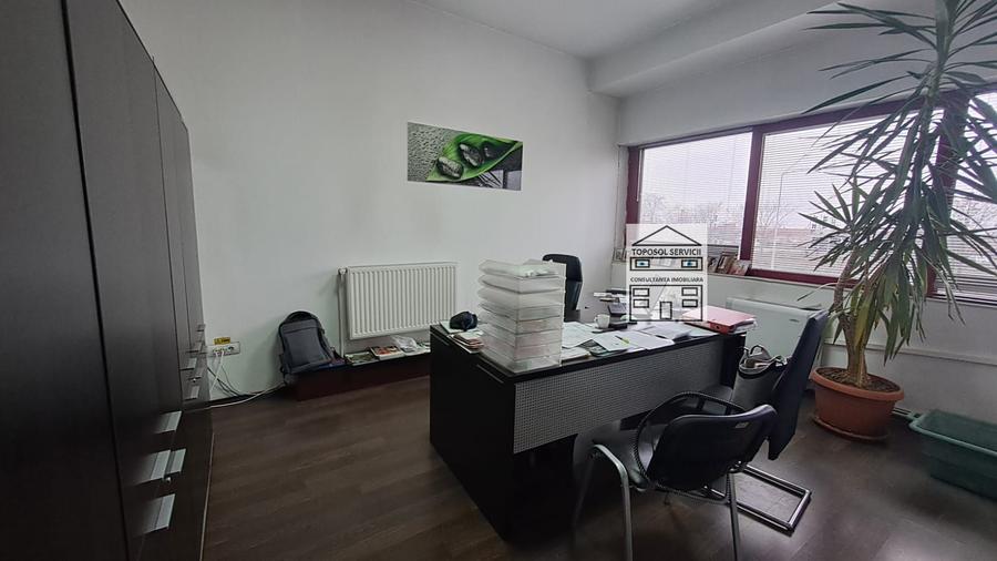 Spatiu comercial – Magazin desfacere produse, depozit si birouri in Oradea