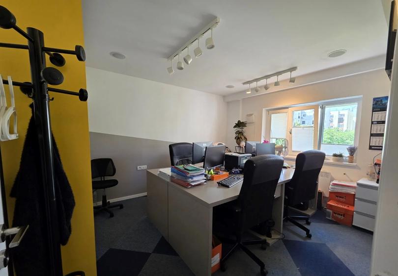 Unirii - Emil Botta - Apartament 3 camere decomandat
