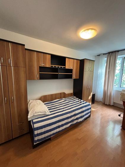 Apartament 3 camere,zona Medicina