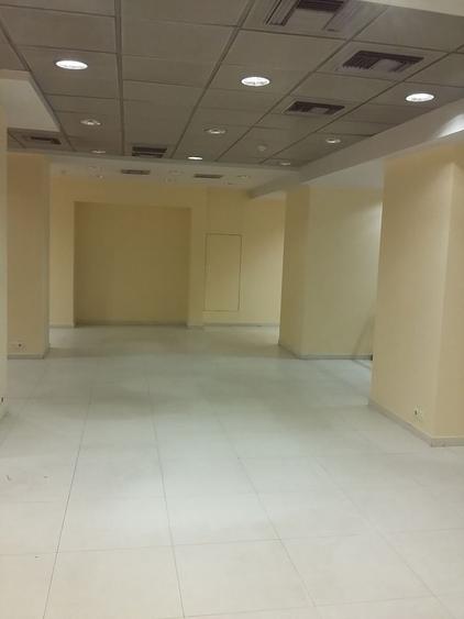 Spatiu comercial - Carol 445mp parter ideal banca sau clinica