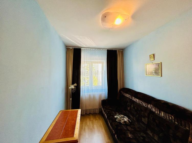 Chirie - Apartament 3 camere, etaj 2, zona Mihai Viteazu.