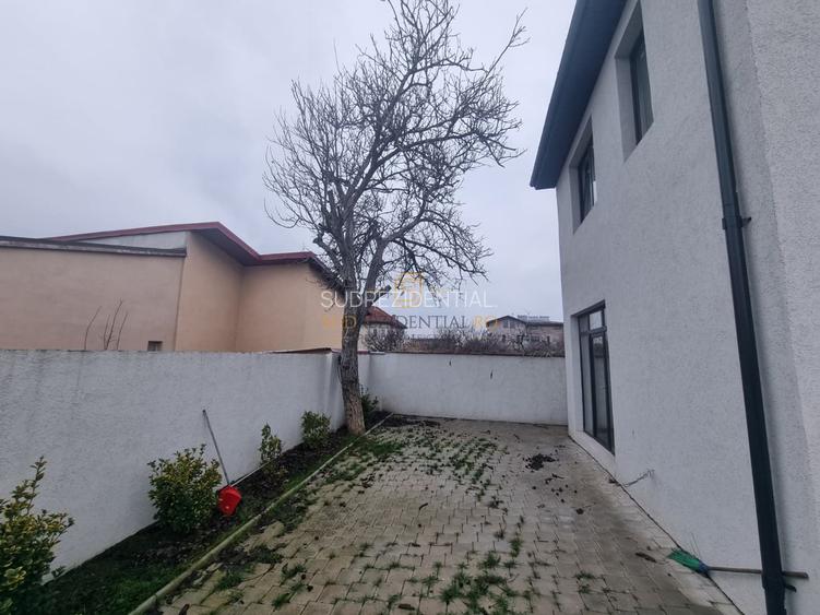 Casă spațioasă de vânzare – Sector 4, Metrou Aparatorii Patriei - 2