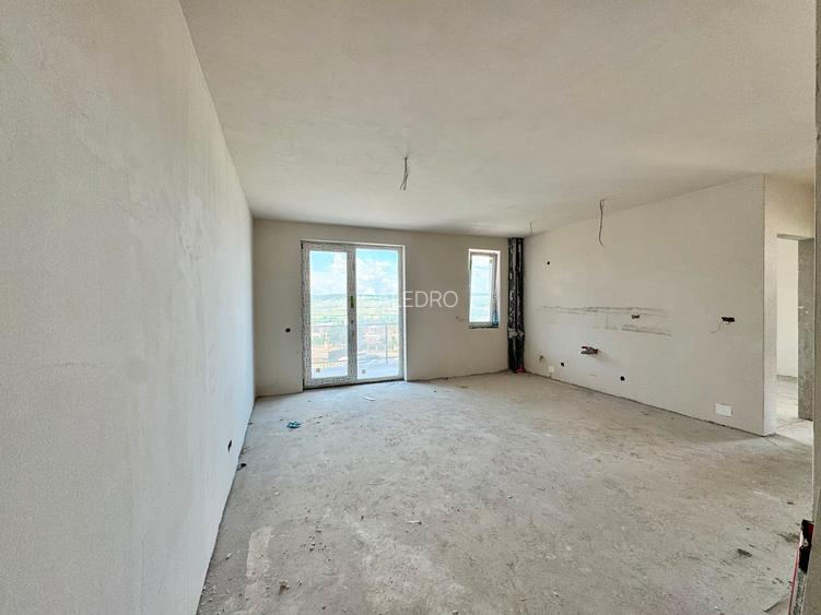 Apartament 3 camere, 2 bai, terasa 21 mp zona Vivo - 2
