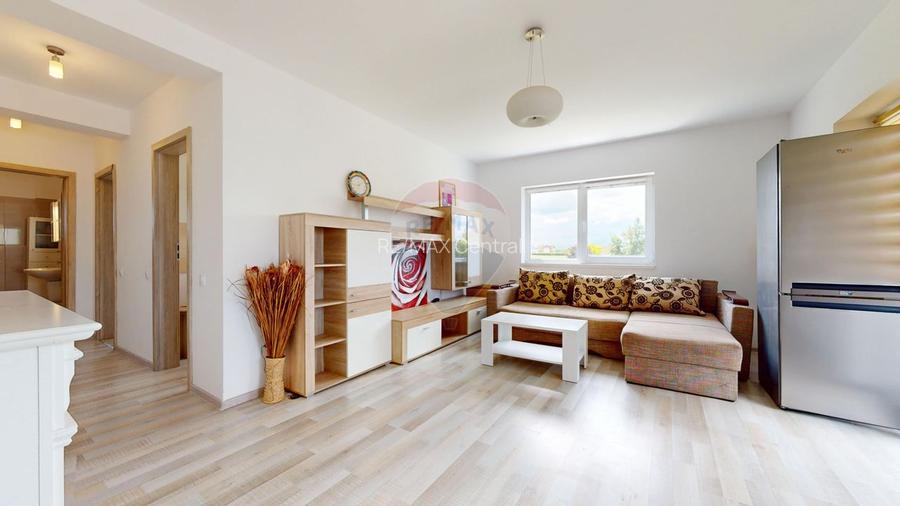 Apartament cu 2 camere de vânzare Sânpetru, cu loc de parcare - 2