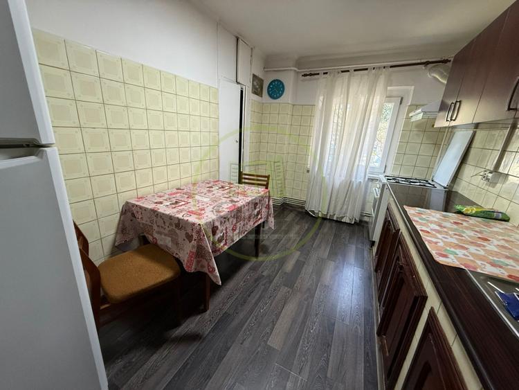 Apartament 4 camere, 91.74 mp, cartier 1 Mai, zona Pelendava