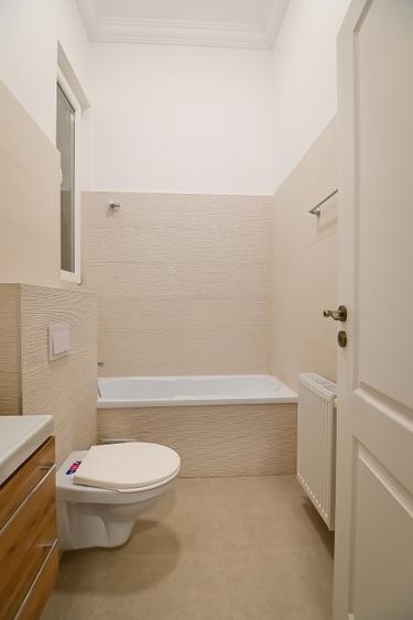 SUPER LUX , ZONA CENTRALA,  FOARTE SPATIOS, INSCRIS SAD, IDEAL SEDIU FIRMA