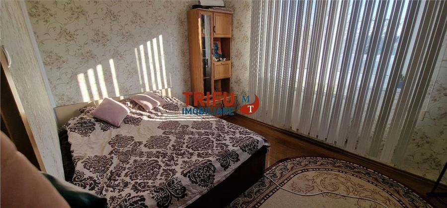 Casa de vanzare 5 camere zona Barabant