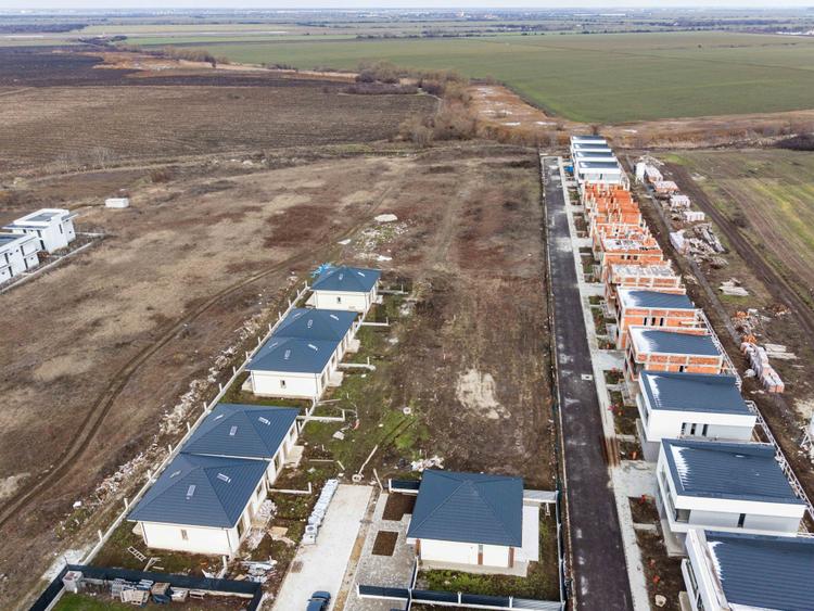 Teren Intravilan Tunari–Otopeni - Ideal pentru investitori / dezvoltatori