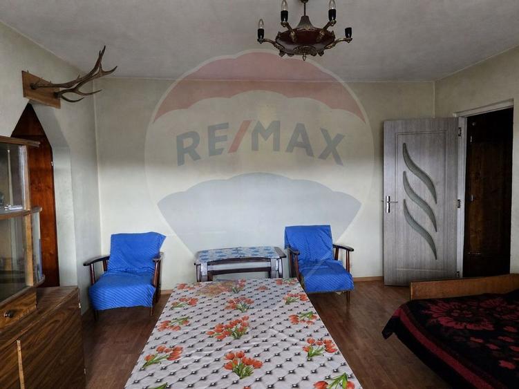 Apartament cu 2 camere de vânzare în zona Cetate