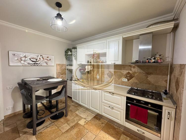 Casa 4 dormitoare, 3 bai, bucatarie inchisa si gradina – Bogdanestilor