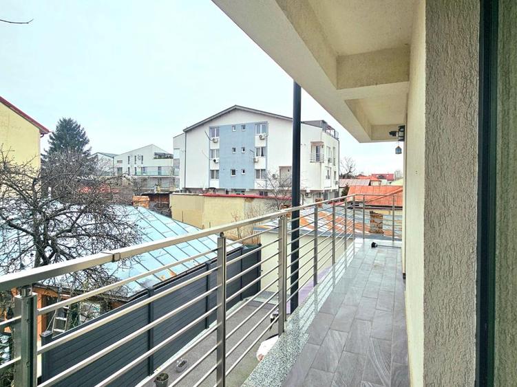 Inchiriere 2 camere decomandate cu centrală proprie, AC – metrou Laminorului