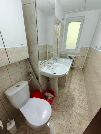 Proprietar, închiriez garsonieră strada Politehnicii