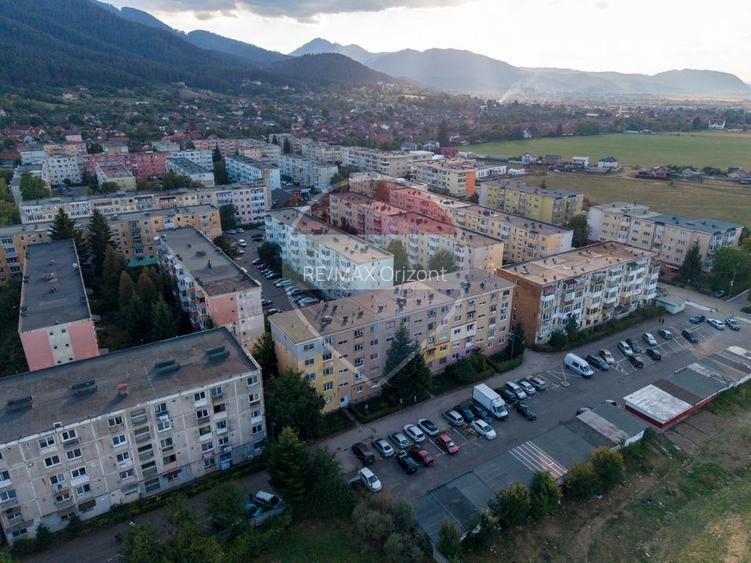 Apartament 2 camere, decomandat,boxa si loc de parcare! - 8