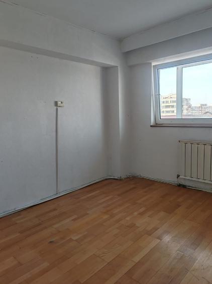 Ultracentral 3 camere, 70 mp + terasă privată – îl renovezi cum vrei