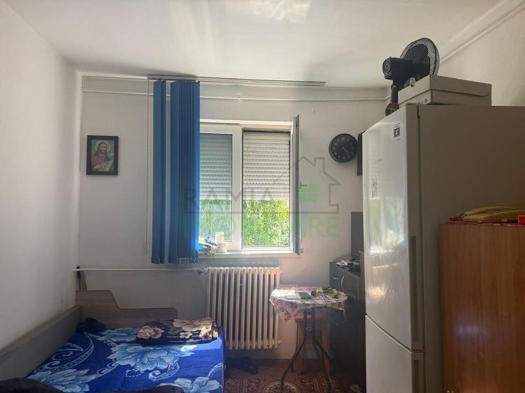 Cameră de Cămin | Aleea Violetelor | 10 mp | Bloc Izolat