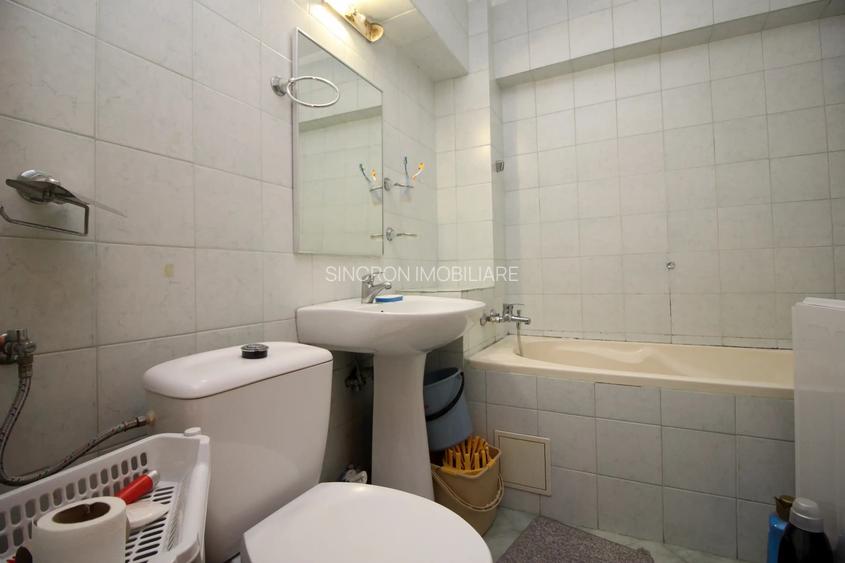 3 camere de 85 mp, cu centrală termică proprie, metrou Crângași la  10 minute - 15