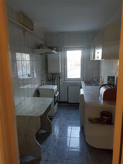 Ap 3 Camere, decomnadat, zona Viru 3
