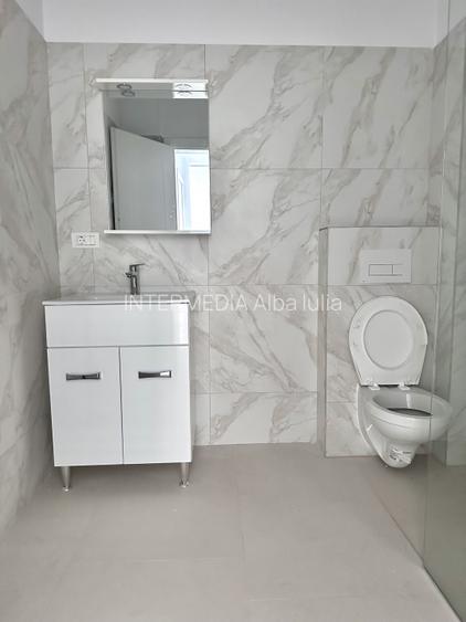 APARTAMENT 3 CAMERE I DE INCHIRIAT I CENTRU I ETAJ 1 I NEMOBILAT I - 6