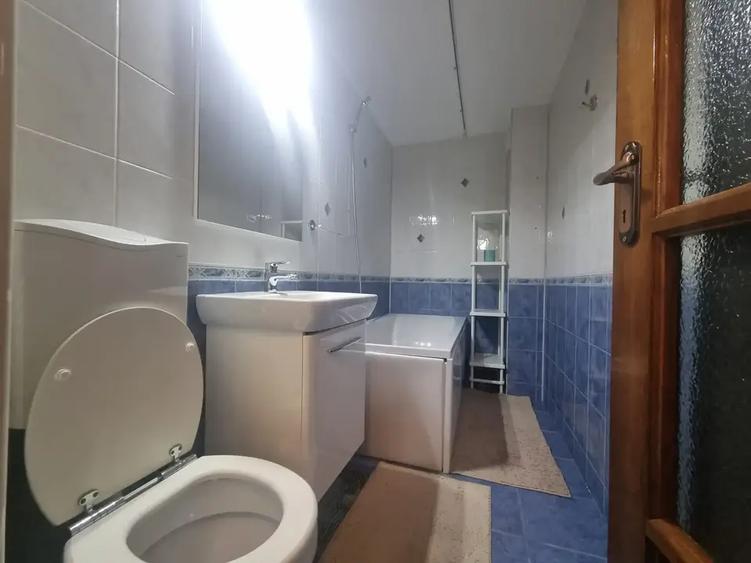 Luminos, decomandat, 2 camere în Decebal, lângă metrou