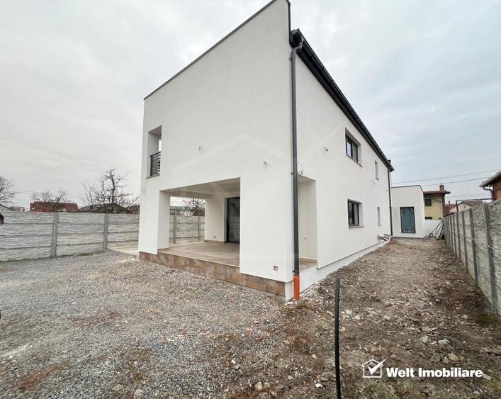 Casa Noua Semifinisata in Someșeni, 700mp teren