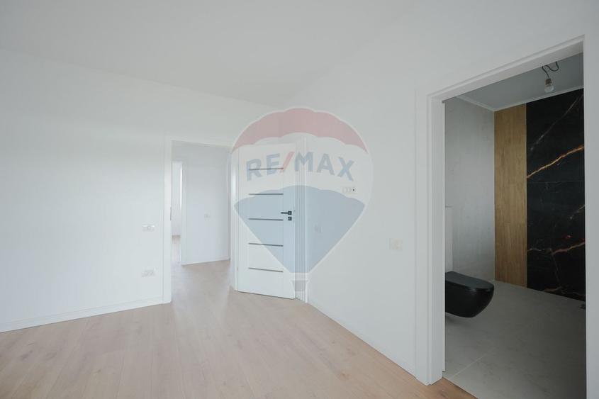 De vânzare Casă Nouă, finisată, 4 camere - Paleu