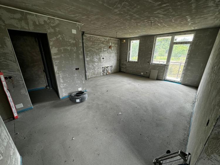 Apartament de 3 camere Finisat 63,80 mp, terasa 73.5 mp, zona Muzeul Apei