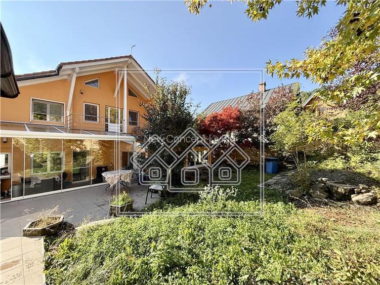 Casa individuala in Sibiu - 8 camere - 418 mp - teren 1.338 mp - 34